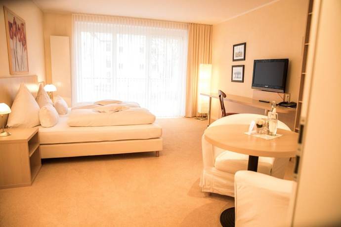 Imagen de la habitación del airhotel ROYAL. Foto 18