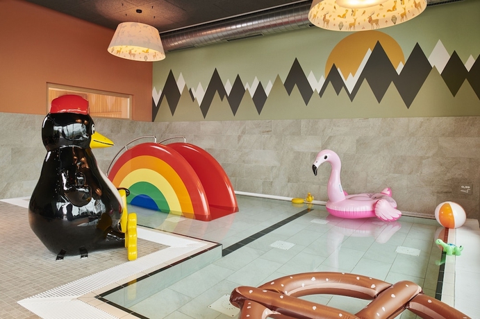 Imagen de la piscina del aja Ruhpolding. Foto 15