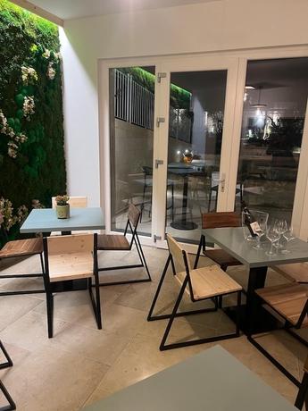 Imagen de los interiores del amarena garden house. Foto 16