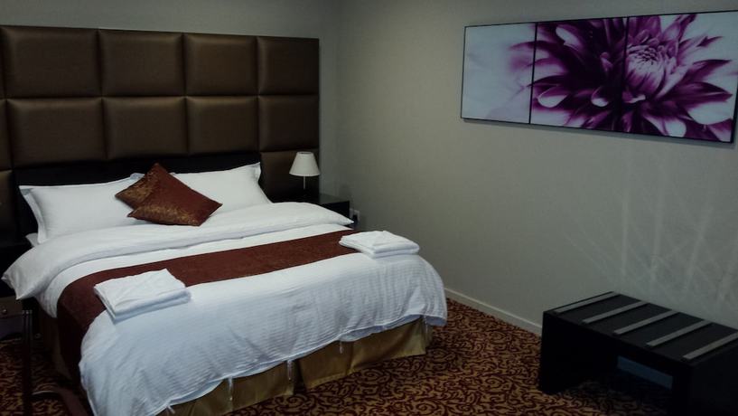 Imagen de la habitación del ashbona hotel suites. Foto 2