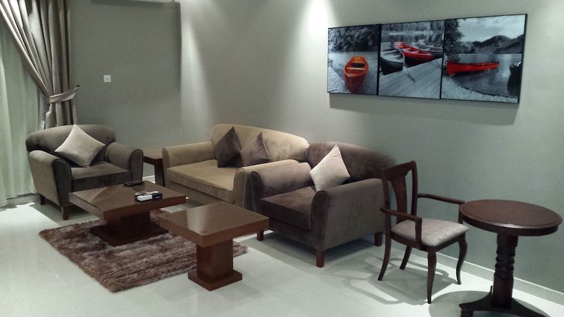 Imagen de la habitación del ashbona hotel suites. Foto 7