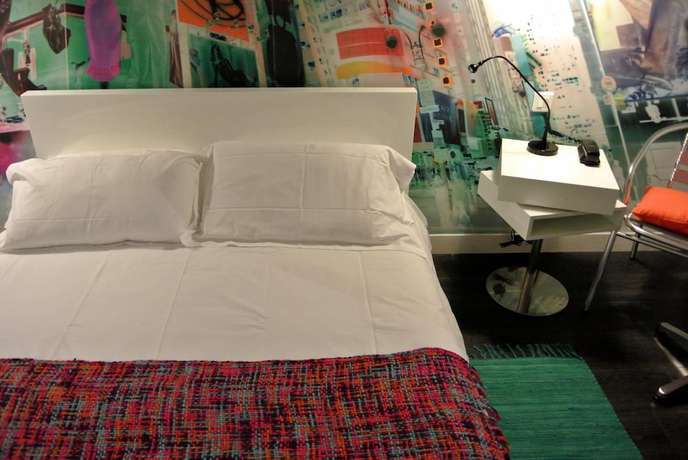 Imagen de la habitación del b11 H&ocirc;tel. Foto 7