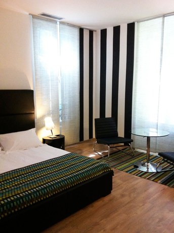 Imagen de la habitación del b11 H&ocirc;tel. Foto 11