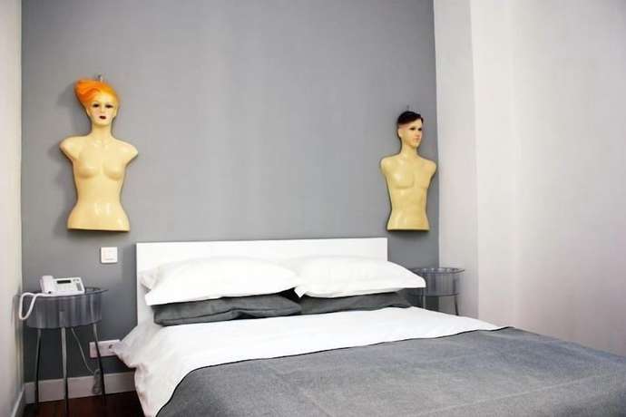 Imagen de la habitación del b11 H&ocirc;tel. Foto 18
