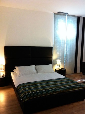 Imagen de la habitación del b11 H&ocirc;tel. Foto 20