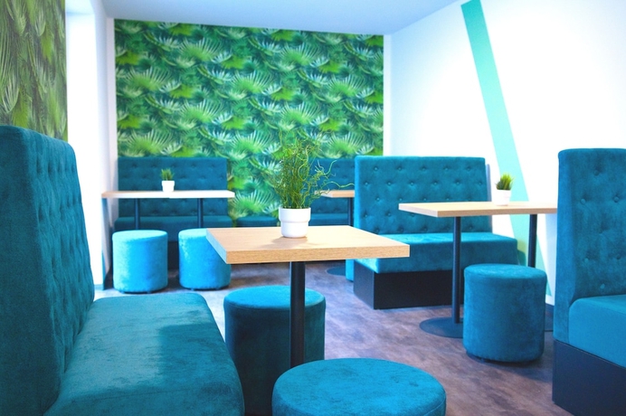 Imagen del bar/restaurante del bestprice Hotel Aachen Hauptbahnhof. Foto 2