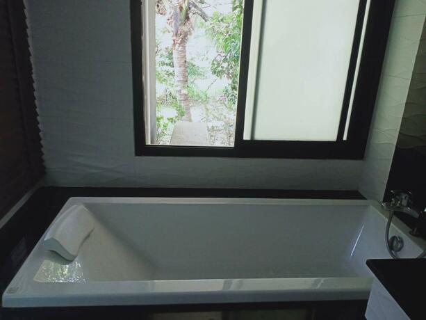 Imagen general del boathouse boutique riverside. Foto 35