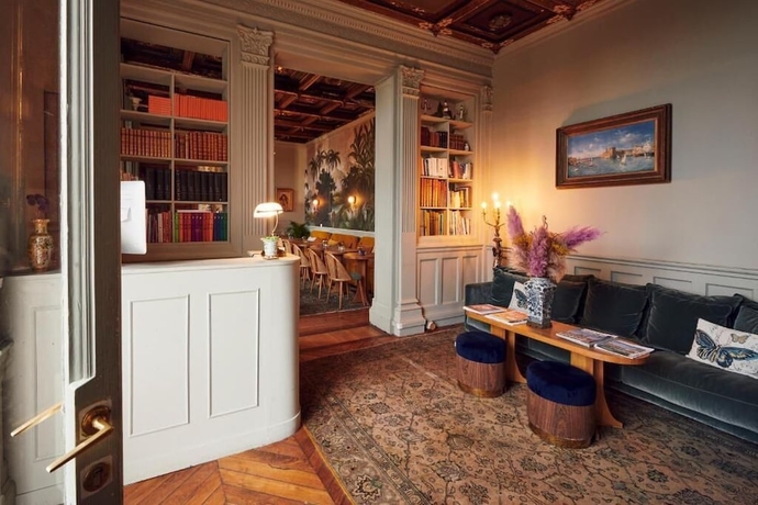 Imagen de los interiores del chateau beaupin. Foto 15
