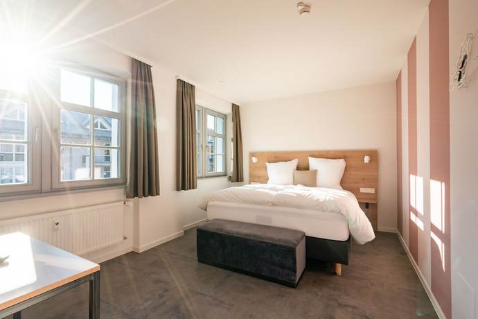 Imagen de la habitación del coucou Hotel. Foto 10