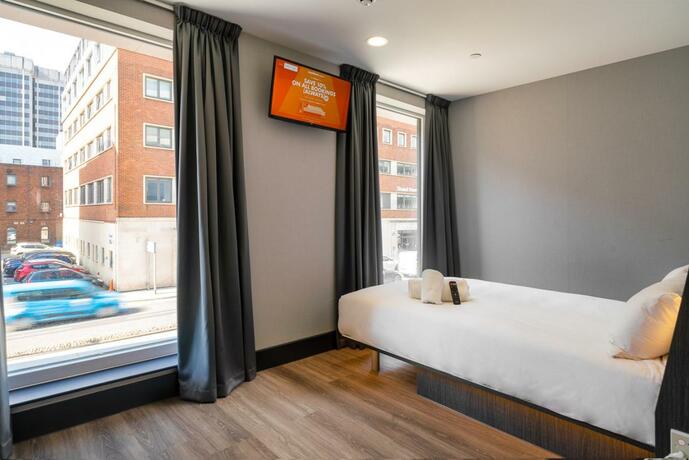Imagen general del easyHotel Cardiff. Foto 26