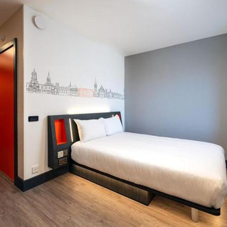 Imagen de la habitación del easyHotel Dublin. Foto 7