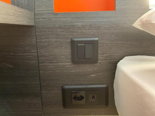 Imagen de la habitación del easyHotel Z&uuml;rich Main Station. Foto 9