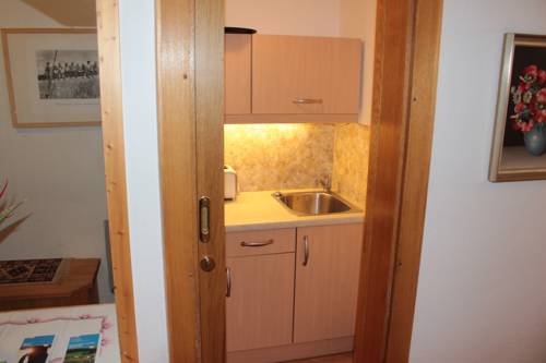 Imagen de la habitación del edelweiss lounge restaurant hotel pizza cafe billard gasthof. Foto 7