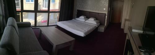 Imagen de la habitación del euroHOTEL Primorsko. Foto 13