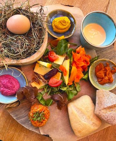 Imagen del bar/restaurante del feels Beach Club Hotel. Foto 7