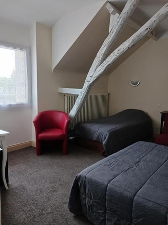 Imagen de la habitación del h&ocirc;tel du Puy d Alon. Foto 6