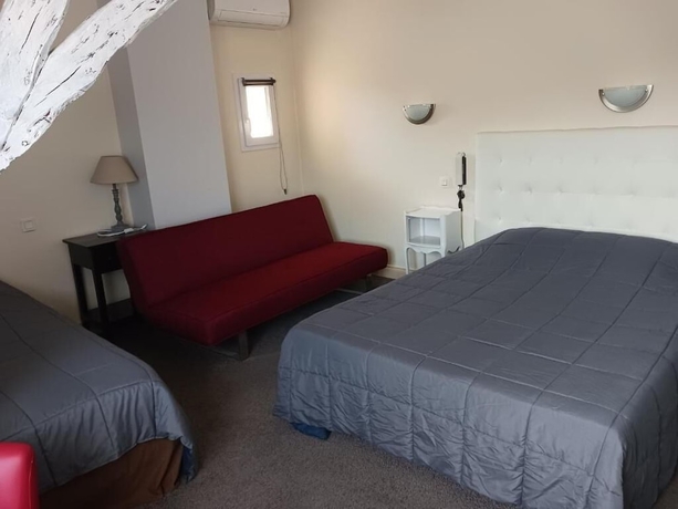 Imagen de la habitación del h&ocirc;tel du Puy d Alon. Foto 7