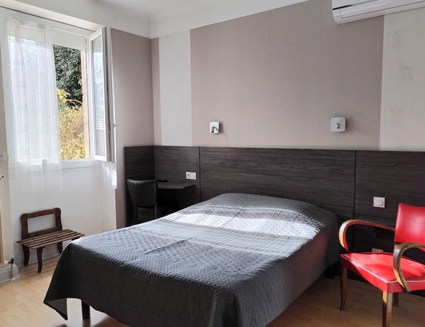 Imagen de la habitación del h&ocirc;tel du Puy d Alon. Foto 9
