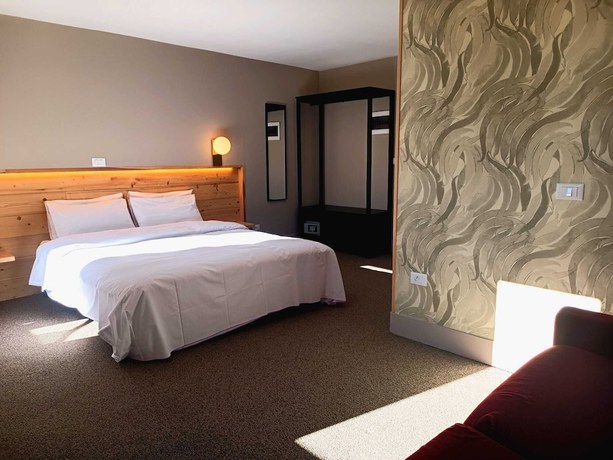 Imagen de la habitación del hotel Turan. Foto 5