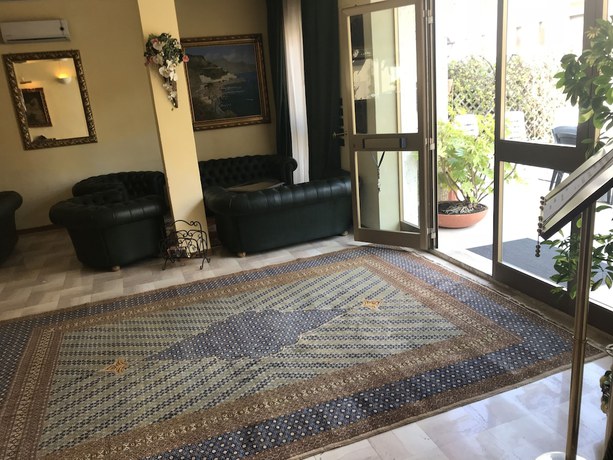 Imagen de los interiores del hotel arno. Foto 7