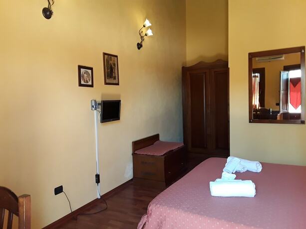 Imagen de la habitación del hotel lady lusya. Foto 18