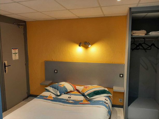 Imagen de la habitación del hotel le Normand. Foto 16