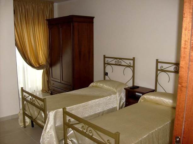 Imagen de la habitación del hotel parrilla. Foto 9