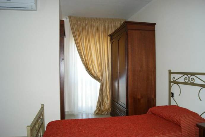 Imagen de la habitación del hotel parrilla. Foto 17