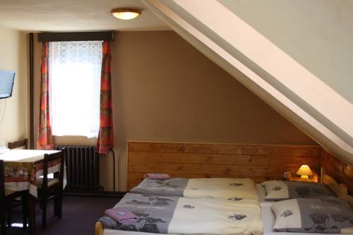 Imagen de la habitación del hotel tetř&iacute;vek. Foto 4