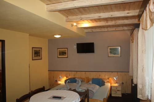 Imagen de la habitación del hotel tetř&iacute;vek. Foto 15