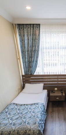 Imagen de la habitación del iCON City Hotel. Foto 7
