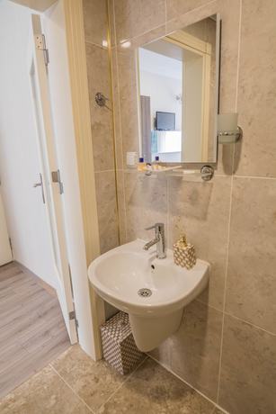 Imagen de la habitación del iCON City Hotel. Foto 15