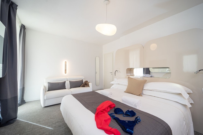 Imagen de la habitación del iConic Wellness Resort. Foto 2