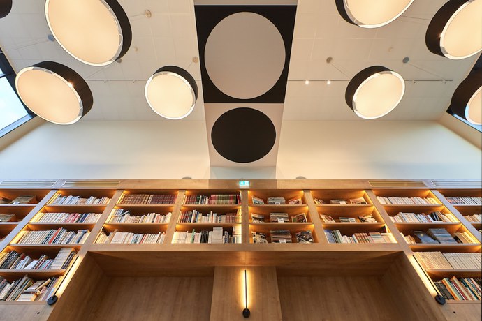 Imagen de los interiores del ibis Styles La Roche-sur-Yon. Foto 16