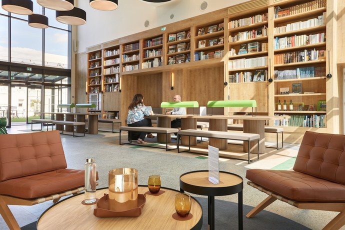 Imagen de los interiores del ibis Styles La Roche-sur-Yon. Foto 19