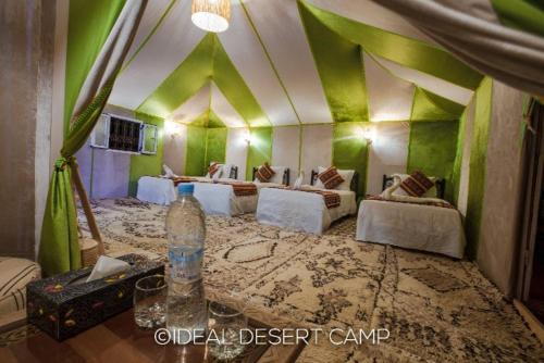 Imagen general del ideal desert camp. Foto 7