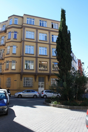 Imagen de los exteriores del iskele boutique. Foto 13