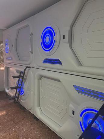Imagen general del just hostel capsules. Foto 2