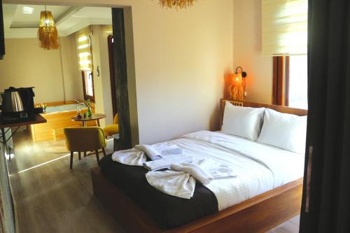 Imagen de la habitación del karamazov pansiyon. Foto 18