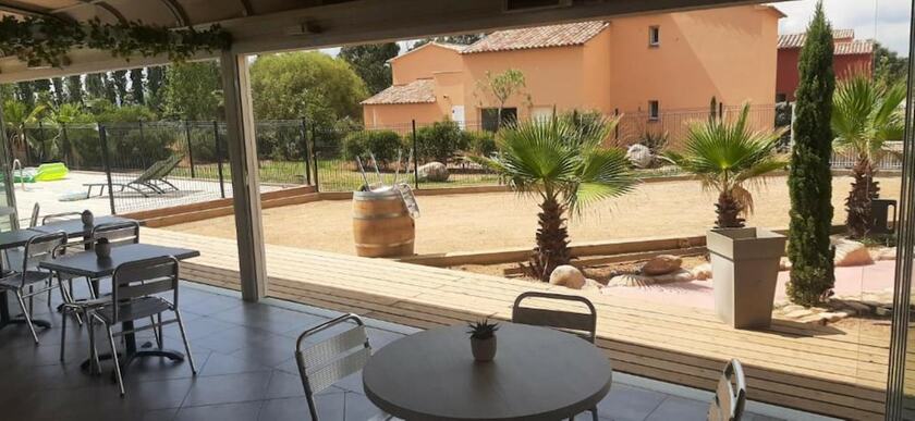 Imagen general del les hameaux de saint cyprien. Foto 2