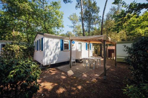 Imagen de la habitación del les pins de la coubre. Foto 11