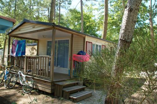 Imagen de la habitación del les pins de la coubre. Foto 12