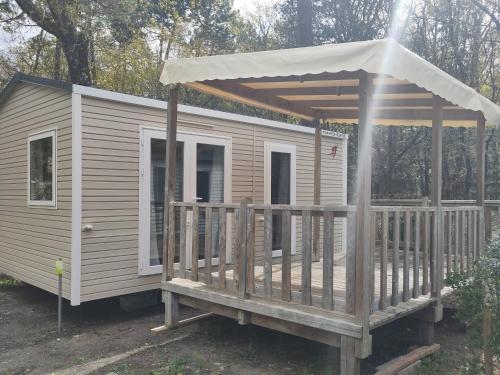 Imagen de la habitación del les pins de la coubre. Foto 13