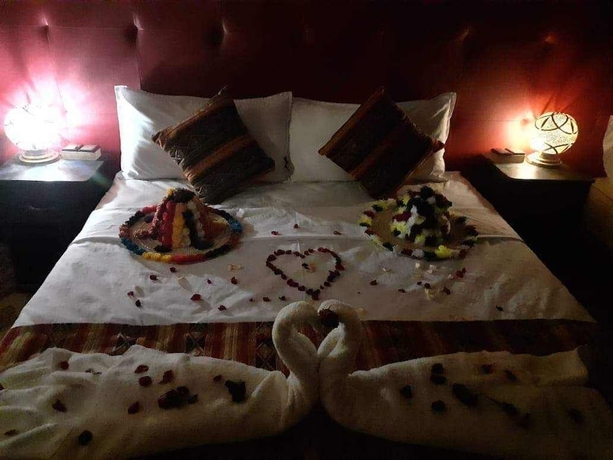 Imagen de la habitación del luxury camp jumeirah resort. Foto 3