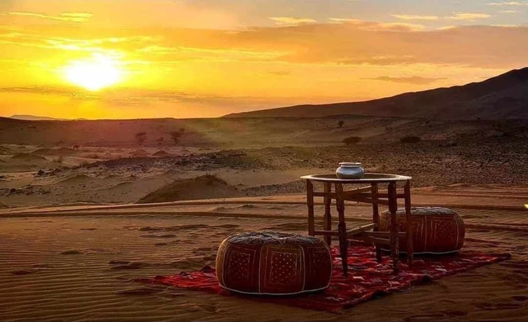 Imagen de la habitación del luxury camp jumeirah resort. Foto 17