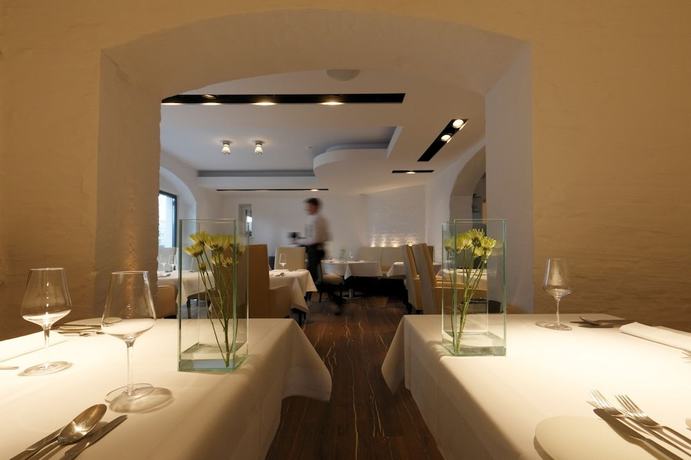 Imagen del bar/restaurante del niXe binz designhotel. Foto 6
