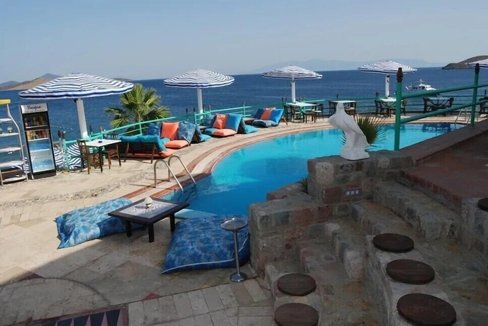 Imagen de la piscina del portofino hotel, Bodrum. Foto 14