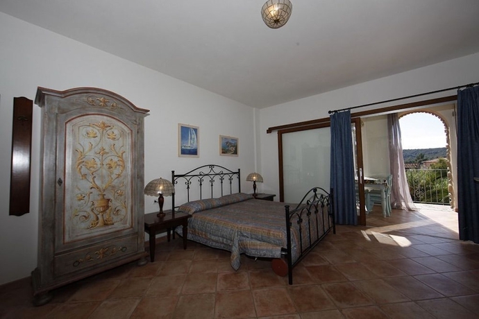 Imagen de la habitación del residence dolores castle. Foto 4