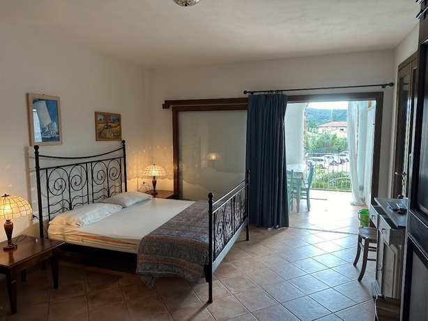 Imagen de la habitación del residence dolores castle. Foto 5
