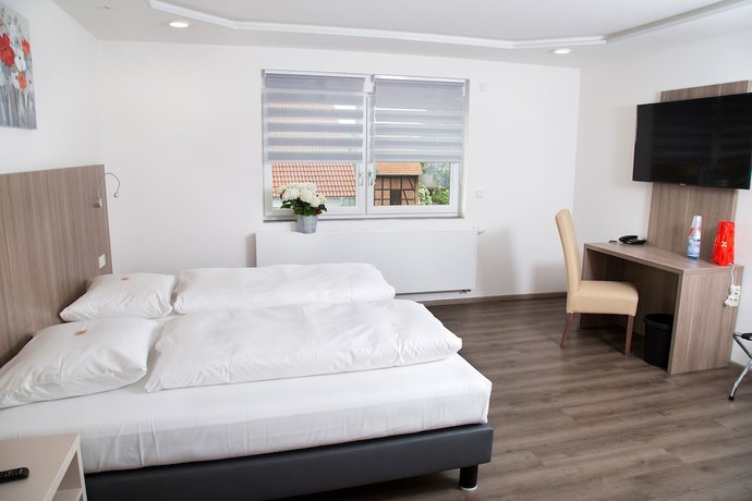 Imagen de la habitación del sevenDays Hotel Boardinghouse Kirchheim. Foto 4